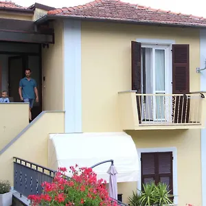 casa-maio.hotelitalianriviera.com/